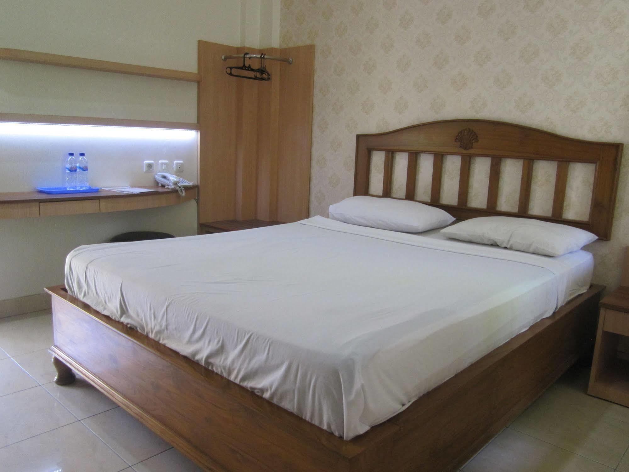 Hotel Besar Purwokerto Ngoại thất bức ảnh